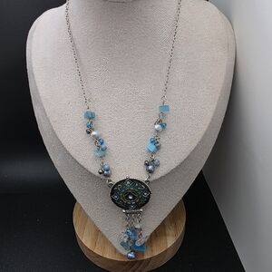 Elegant Blue and Silver Necklace (1587)